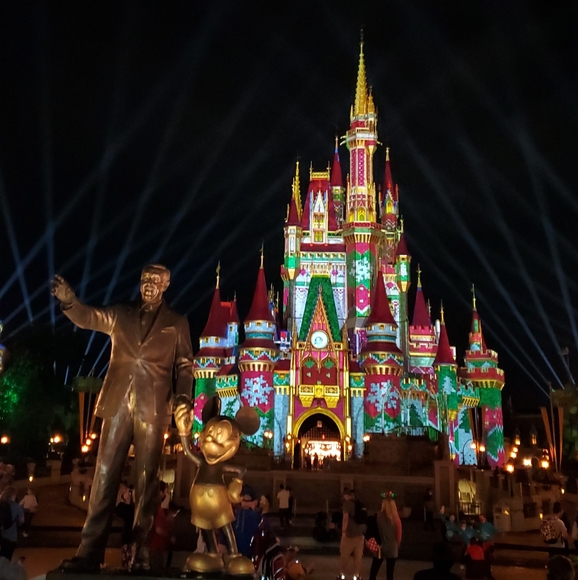 Meet your Posher, Renee - Picture 2 of 5